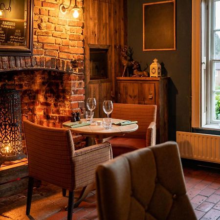 The Royal Oak Inn Chichester Exterior photo