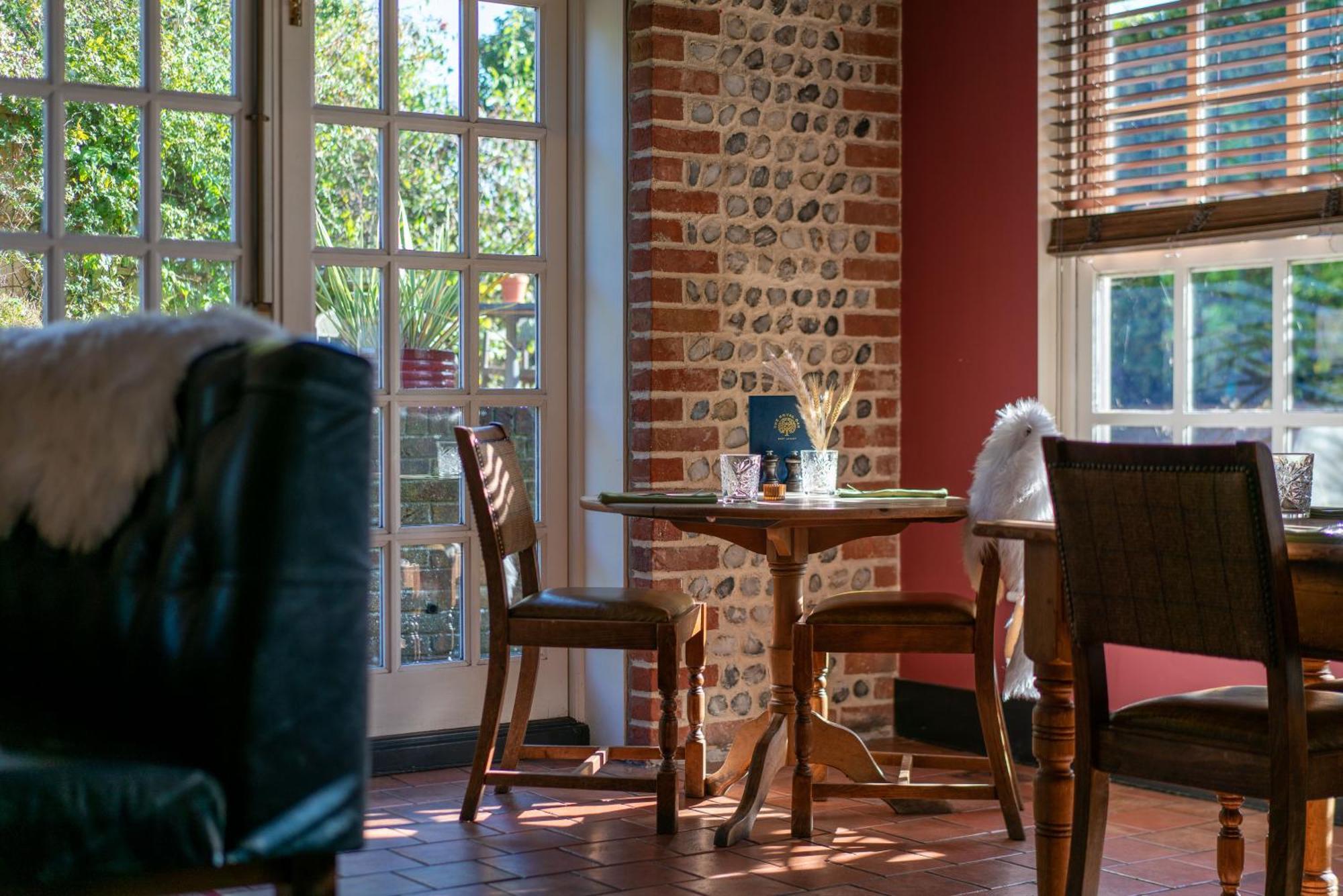 The Royal Oak Inn Chichester Exterior photo