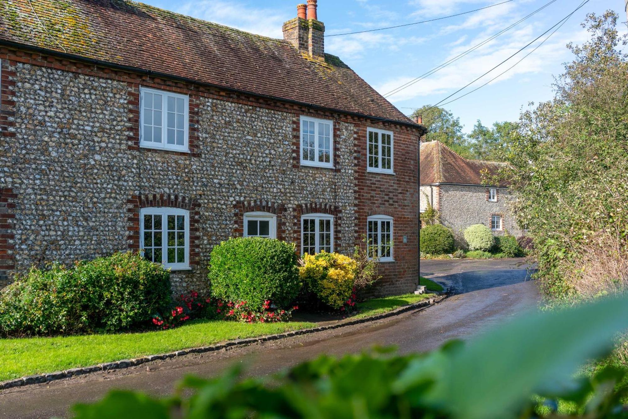 The Royal Oak Inn Chichester Exterior photo